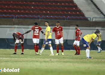 الأهلي يسعى لمصالحة جماهيره أمام الإسماعيلي غد ا في الدوري