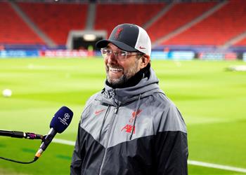 كلوب سأظل مع ليفربول حتى نهاية عقدي وسنجد مخرج ا من وضعنا الحالي