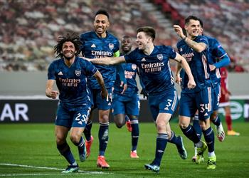 بمشاركة كوكا فيديو محمد النني يسجل وآرسنال يفوز على أولمبياكوس بثلاثية بالدوري الأوروبي