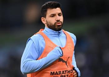 برشلونة يحدد شرط ا هام ا للتوقيع مع أجويرو