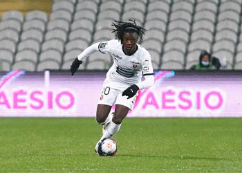 كامافينجا يختار وجهته المقبلة وسط صراع كبار أوروبا