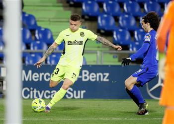 خيتافي يقدم هدية لـ ريال مدريد وبرشلونة ويجبر أتلتيكو مدريد على التعادل في الليجا