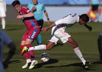 فيديو تقارير تكشف رد فعل فاران داخل غرفة الملابس بعد تسببه في هدف إلتشي