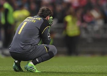 إنهاء عقود كاسياس يلمح لرحيله عن بورتو