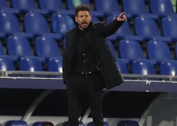 سيميوني ريال مدريد وبرشلونة وحشان يريدان احتلال مركزنا