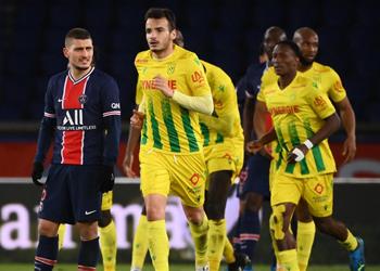 فيديو باريس سان جيرمان يسقط على أرضه أمام نانت في الدوري الفرنسي