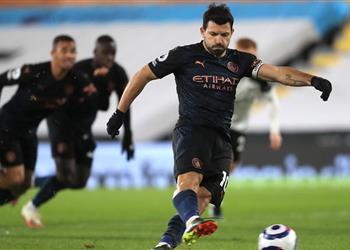 جوارديولا ي علق على مستقبل أجويرو مع مانشستر سيتي بعد ارتباطه بـ برشلونة