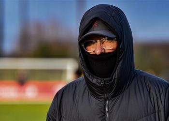 وكيل كلوب يحسم الجدل بشأن استمراره في ليفربول