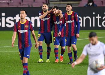 فيديو ميسي يسجل هدف برشلونة الأول أمام هويسكا في الدوري الإسباني