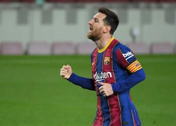 ميسي بعد معادلة إنجاز تشافي شرف كبير شكر ا لمن رافقوني خلال هذه السنوات