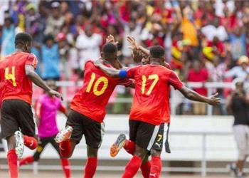 كاف يعلن طاقم تحكيم مصري لمباراة أنجولا والجابون في تصفيات أمم إفريقيا