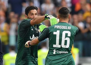 يوفنتوس يقترب من تجديد عقد بوفون وبينسوليو