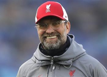 بعد كاباك تقارير ليفربول مهتم بضم موهبة هجومية من شالكه