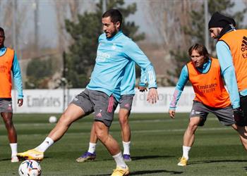 موندو ديبورتيفو هازارد لن يجري جراحة للمشاركة في يورو 2020