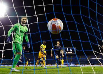 هوجو لوريس بعد إقصاء توتنهام من دينامو زغرب عار وهزيمة أكثر من مؤلمة