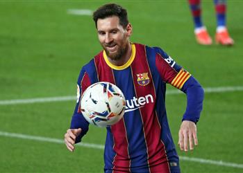 أسطورة برشلونة لا يستطيع أحد إقناع ميسي بالبقاء ولابورتا سيتقبل قراره أي ا كان