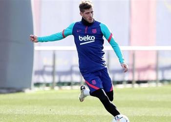 روبيرتو يدعم تدريبات برشلونة قبل مواجهة ريال سوسيداد القوية