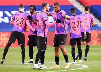 على رأسهم إيكاردي باريس سان جيرمان ي علن غياب 5 لاعبين عن مباراة ليون في الدوري الفرنسي