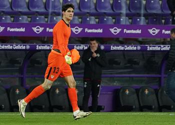 ياسين بونو يحقق إنجازين تاريخيين بهدفه القاتل أمام بلد الوليد