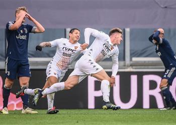 فيديو يوفنتوس يسقط أمام بينفينتو ويبتعد عن لقب الدوري الإيطالي