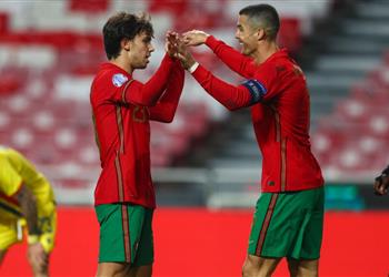 جواو فيليكس كريستيانو رونالدو قائد عظيم ومستعد دائم ا لتقديم المشورة