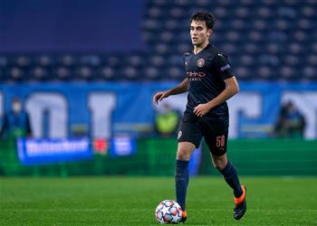 جارسيا يتحدث عن مواجهة ريال مدريد المحتملة وفرص برشلونة في الفوز بالليجا