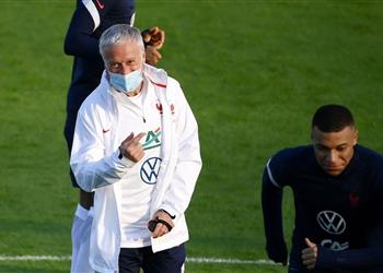 فيروس كورونا ي عطل استعدادات فرنسا لمواجهة أوكرانيا وديشامب يعلق