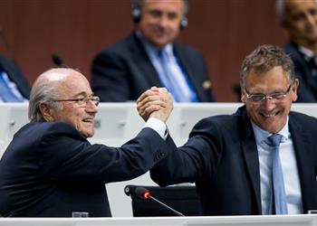 للمرة الثانية إيقاف بلاتر 6 سنوات لارتكاب مخالفات مالية