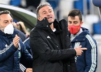 إنريكي كنا سنصاب بنوبة قلبية أمام جورجيا وأي قرار مع راموس يثير الجدل