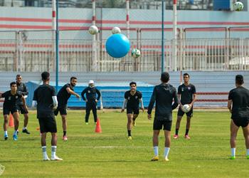 مران الزمالك كارتيرون يجتمع باللاعبين وعبد المقصود يعقد جلسة خاصة مع أوباما