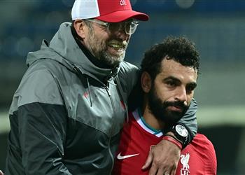 حكم سابق على كلوب نصيحة محمد صلاح بوقف الغطس في مباريات ليفربول