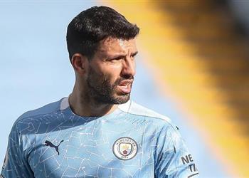 سبورت كومان يرفض صفقة أجويرو في برشلونة ويفضل ديباي