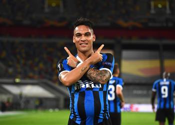 تقارير برشلونة يعاود اهتمامه بضم لاوتارو مارتينيز