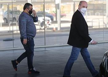 عاجل رايولا ووالد هالاند في برشلونة