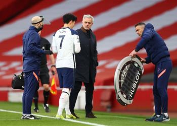 مورينيو ي علن غياب ثنائي توتنهام أمام نيوكاسل وي لمح لعودة سون هيونج