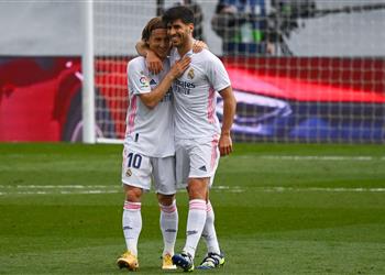 بالفيديو ريال مدريد يستعد لـ ليفربول بثنائية نظيفة أمام إيبار في الدوري الإسباني