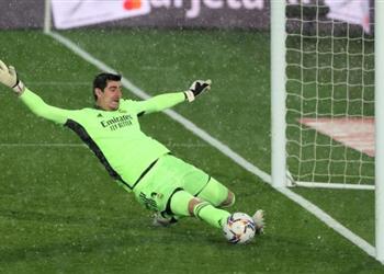 كورتوا سنواصل الضغط على برشلونة وأتلتيكو مدريد ومستعدون بثقة لليفربول