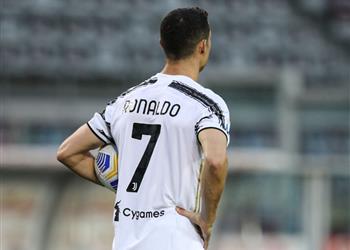 ماذا قال نيدفيد لـ رونالدو بعد هدفه في مباراة يوفنتوس وتورينو