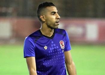 الكعبي يعلن حضور مؤمن زكريا نهائي كأس الخليج بين الأهلي والنصر