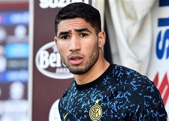تقارير أشرف حكيمي يتلقى عرض ا من الدوري الإنجليزي