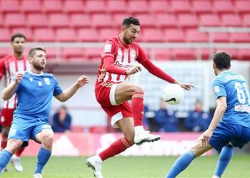 في ليلة عودة كوكا أولمبياكوس يسحق آيك بخماسية في الدوري اليوناني