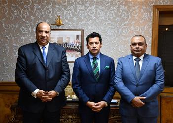 أشرف صبحي يزور الاتحاد السكندري ويجتمع بـ محمد مصيلحي