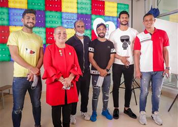 بالصور جولة تفقدية لـ سيد عبد الحفيظ ولاعبي الا هلي في مستشفى الناس للأطفال