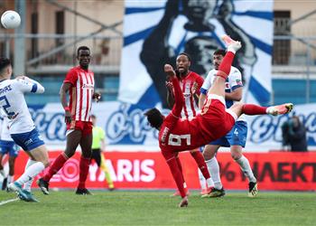 فيديو أحمد كوكا ي نقذ أولمبياكوس من فخ جيانينا بنصف نهائي كأس اليونان