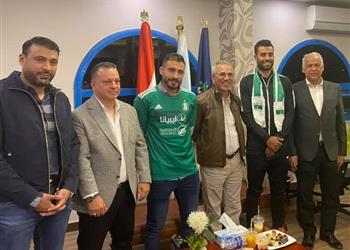 فرج عامر يعلن انتقال ثنائي سموحة إلى أهلي طرابلس