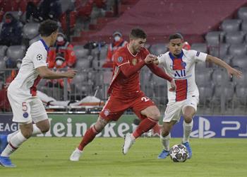 داجبا يكشف عن حديث بوتشيتينو مع لاعبي باريس سان جيرمان بين شوطي مباراة بايرن ميونخ