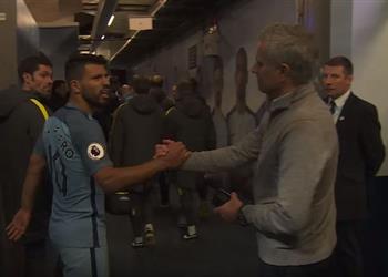 أجويرو يدرس إمكانية الانتقال إلى توتنهام في الصيف