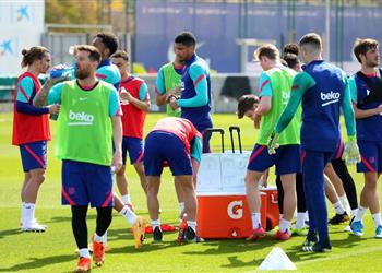 مران برشلونة قبل الكلاسيكو أمام ريال مدريد عودة جريزمان وبيكيه