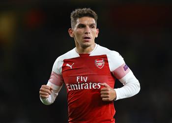 تقارير آرسنال يلبي رغبة توريرا ويحدد سعر بيعه في الصيف