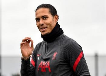 فان دايك إذا عاد بي الزمن سأستمتع بكل ثانية وأحاول أن أكون أفضل